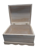 REF: 000016019 PINO BAUL TAPA PLANA CON BASE 12.5 ALTO 23.5 ANCHO 20 FONDO
