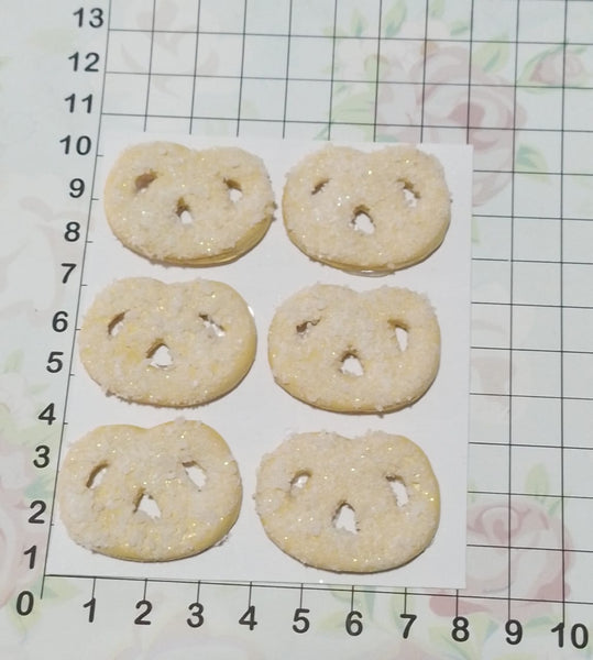 REF: A00001423 APLIQUE COLACIONES PEQUEÑAS *6 UND MD